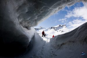 Snowmobiling-on-Langjokull-glacier-iceland